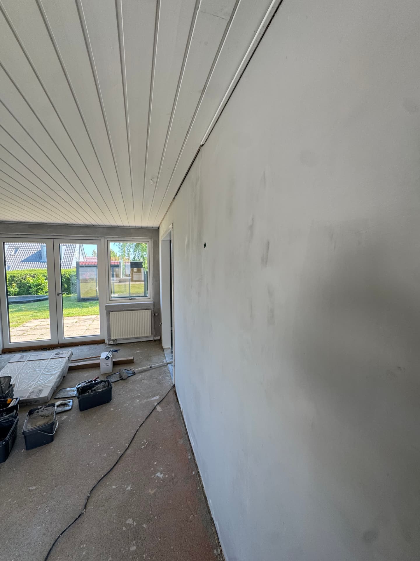 Væg og loft færdigt